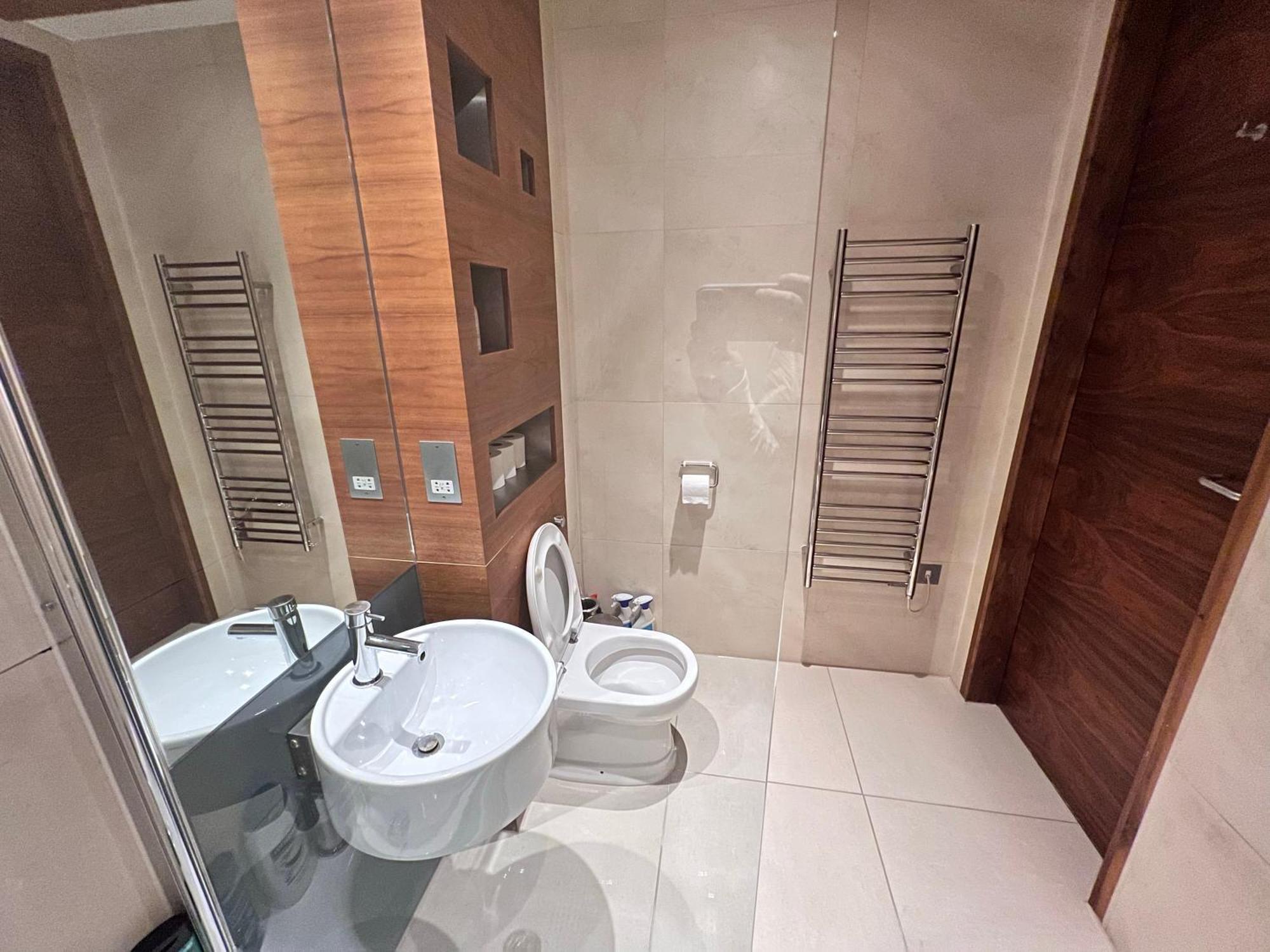 Deluxe Central Entire Flat At Farringdon Station Лондон Экстерьер фото